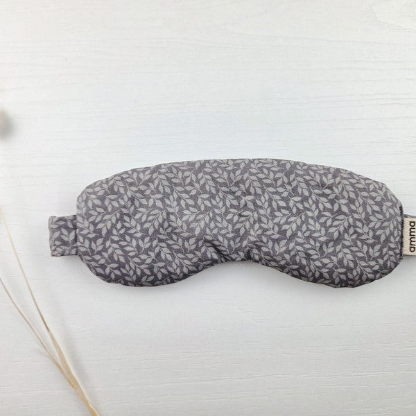 Masque thérapeutique pour les yeux à la lavande
