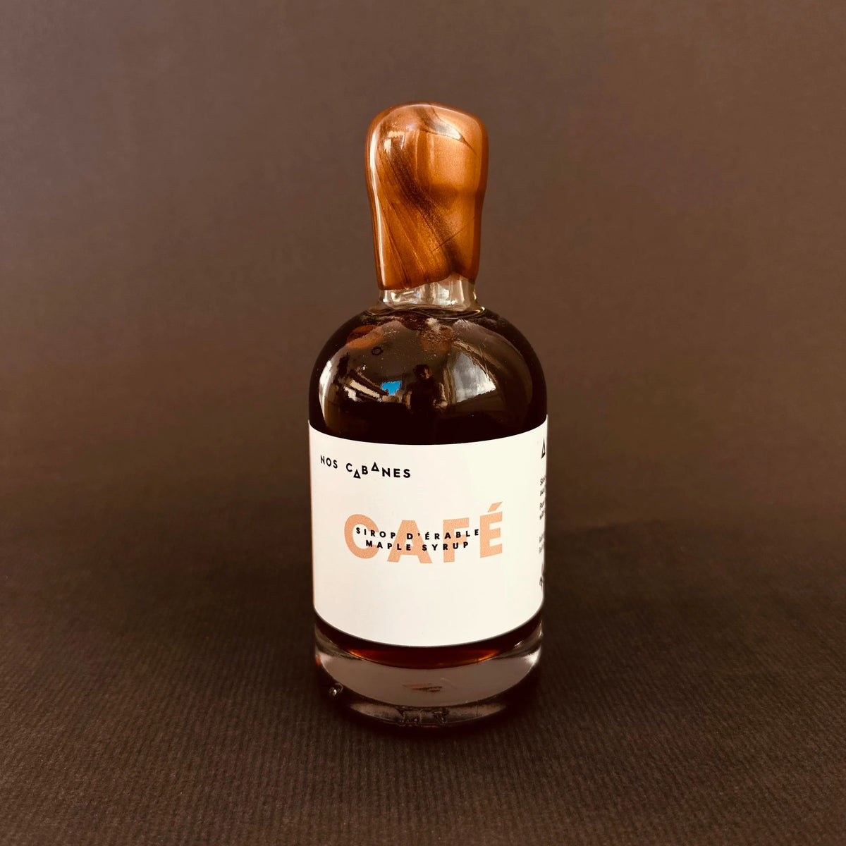 Sirop d&#39;érable pur infusé aux grains de café