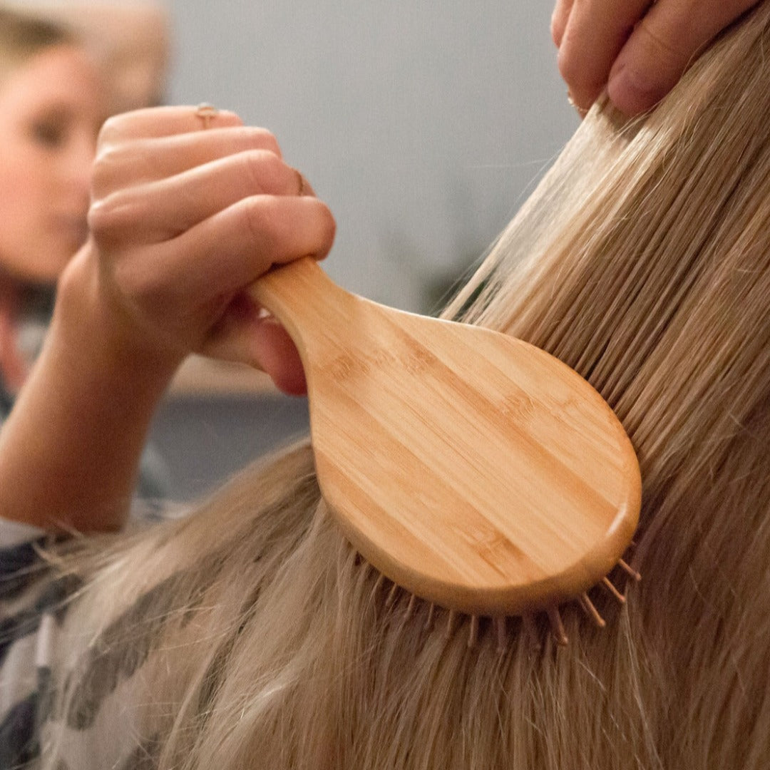 Brosse à cheveux en bambou