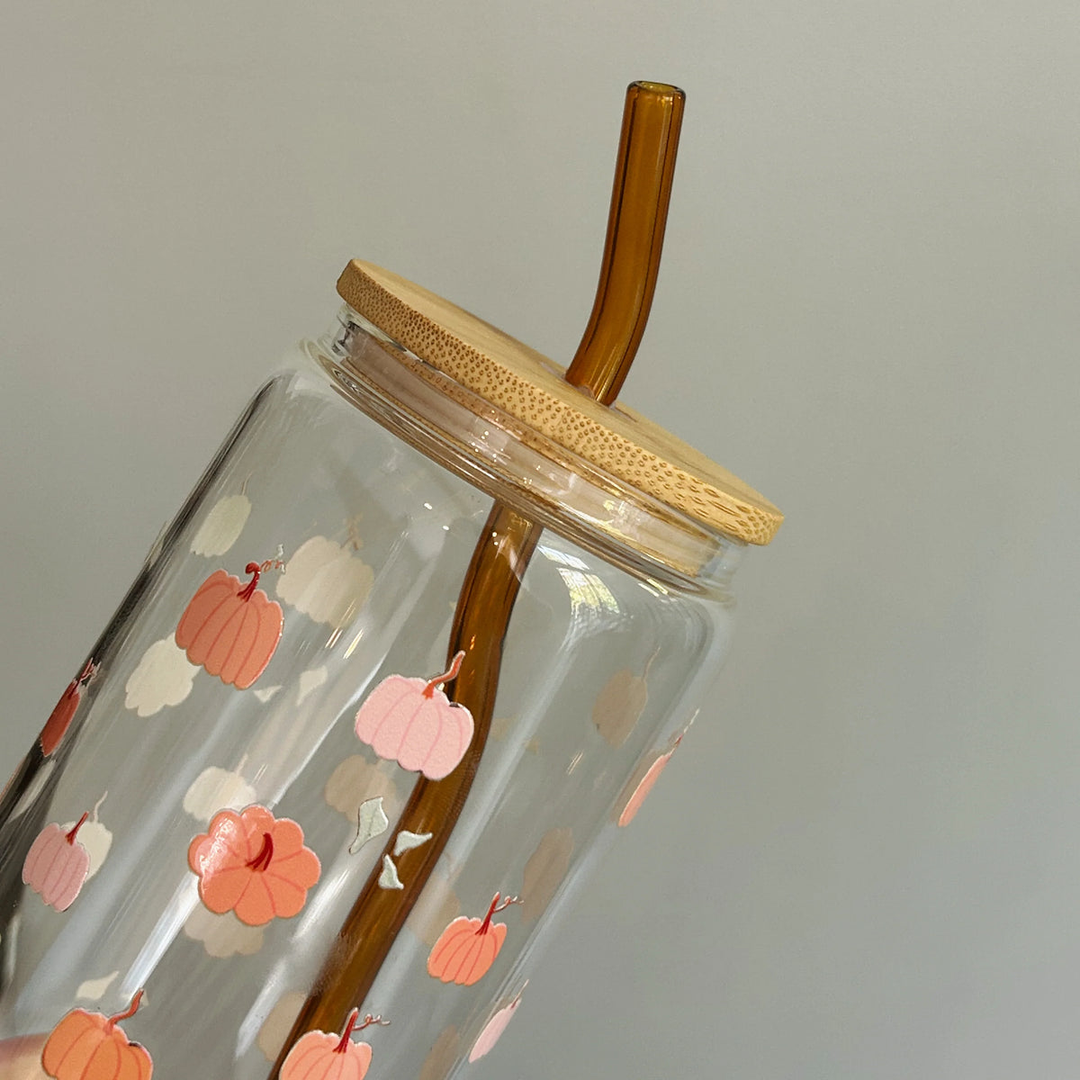 Paille en verre torsadée